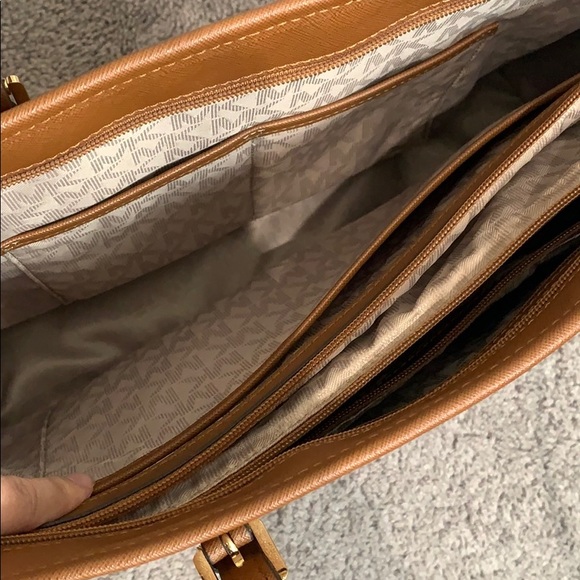 Michael Kors jet set large travel tote - Picture 6 of 8